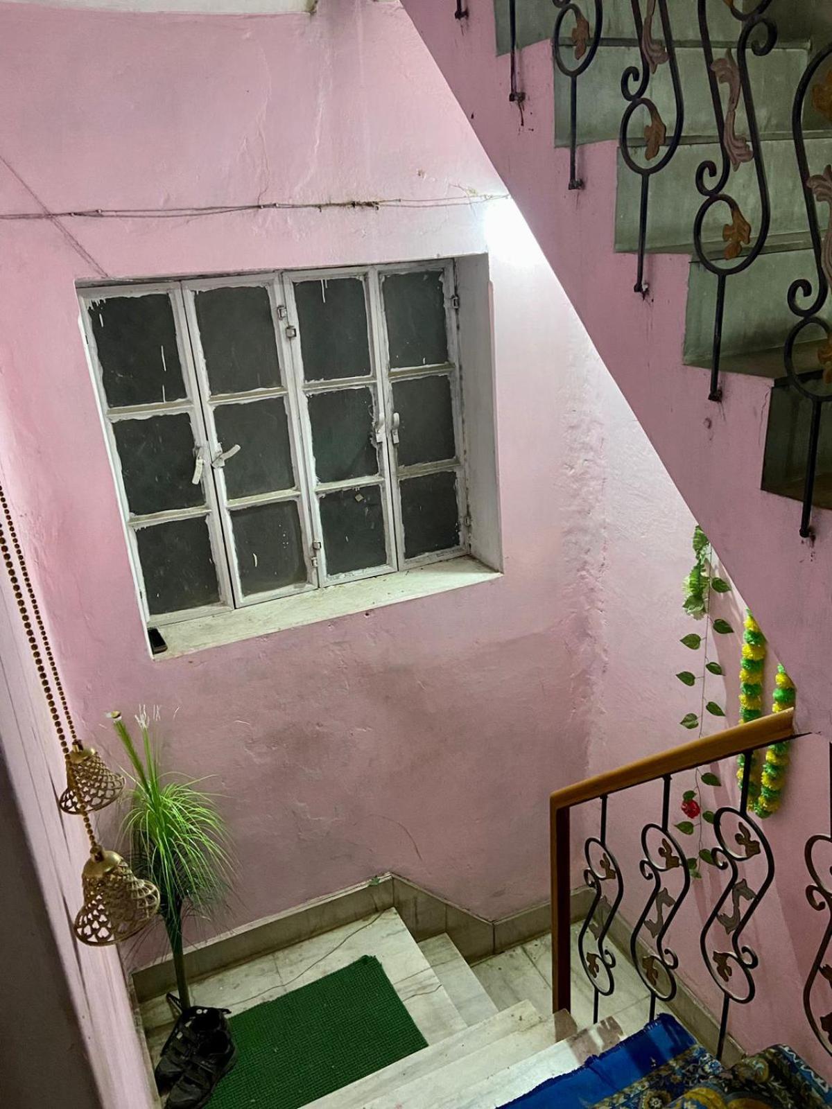 Easystays Varanasi